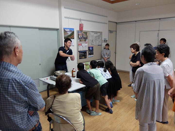 プラスチック実験の様子１