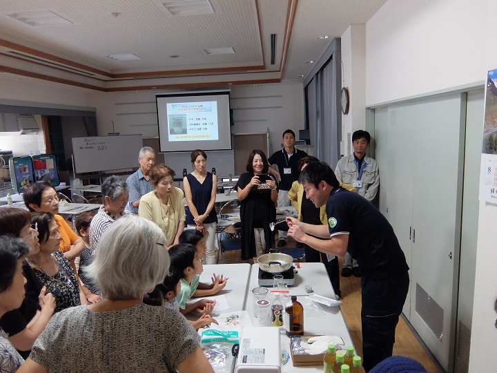 プラスチック実験の様子２