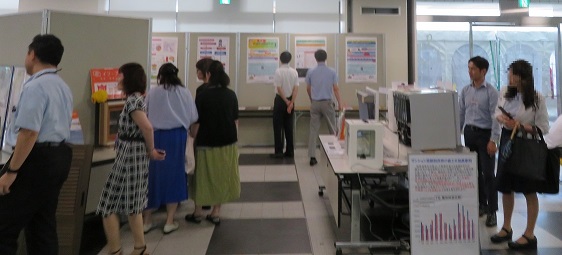 パネル展の様子2