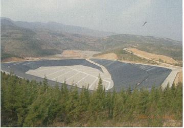完成した雲南省蒙自県埋立場