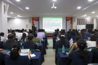 参加企業によるヤンゴン市等へのプレゼン