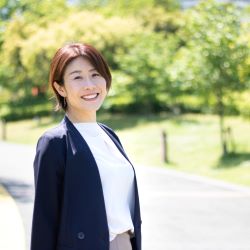 ご登壇者３人目のご紹介です。株式会社オングリットホールディングス株式会社代表取締役CEO森川春菜