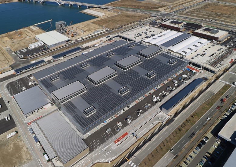 ベジフルスタジアムの太陽光パネル