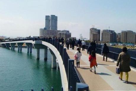 平成25年のあいたか橋が開通時