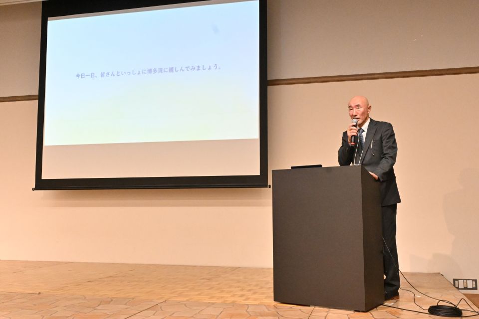 発表をする福岡市漁業協同組合伊崎支所の半田会長