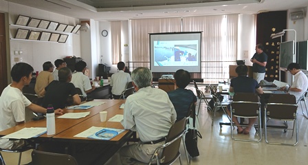 情報交換会の様子の写真