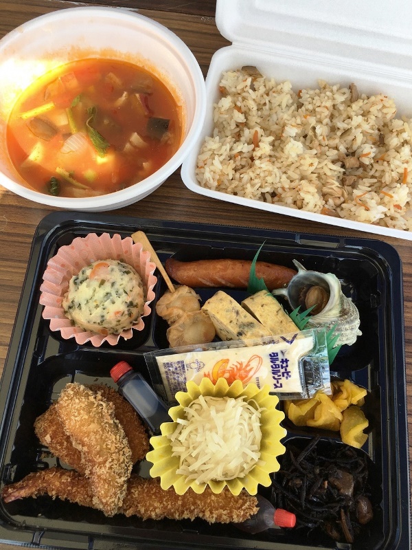 海の幸弁当とおさかな料理体験でつくった汁物