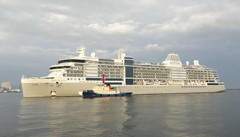 シルバー・ノバの全景写真