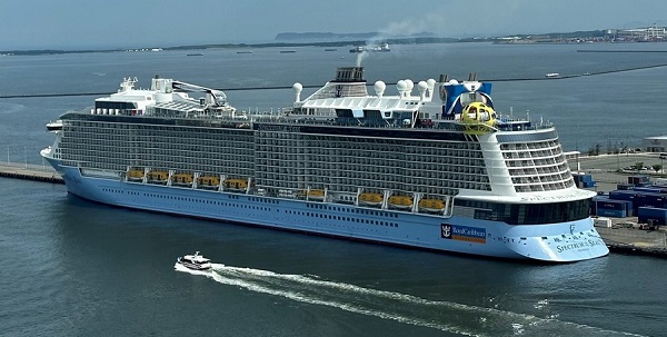 スペクトラムオブザシーズの全景写真