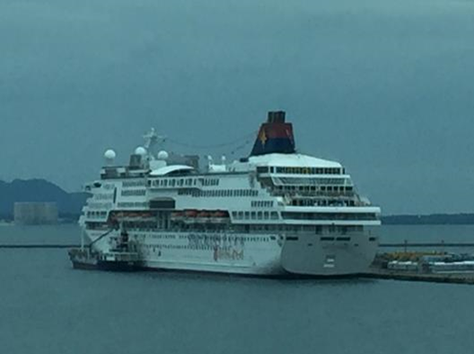 スーパースター・アクエリアスの全景写真