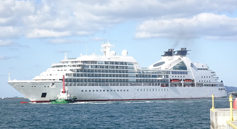 MitsuiOceanFujiの船体全景