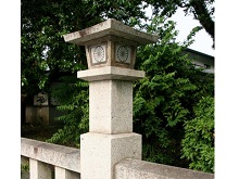 潮見の灯篭の写真