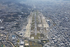 博多港全景（空港南側から撮影）