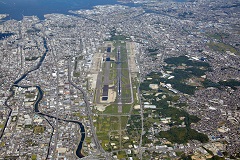 福岡空港（南側から撮影）
