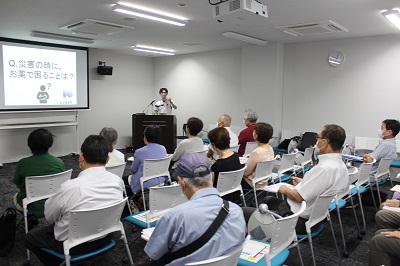 講座を受講している写真