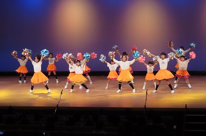 子どものつどいステージ上の様子