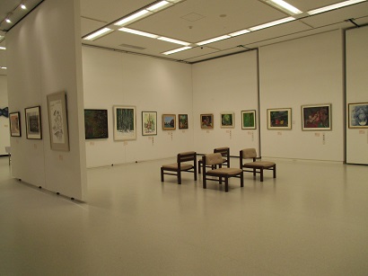 南区美術展の会場内の様子（1）