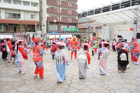 博多どんたく南区演舞台での総踊り