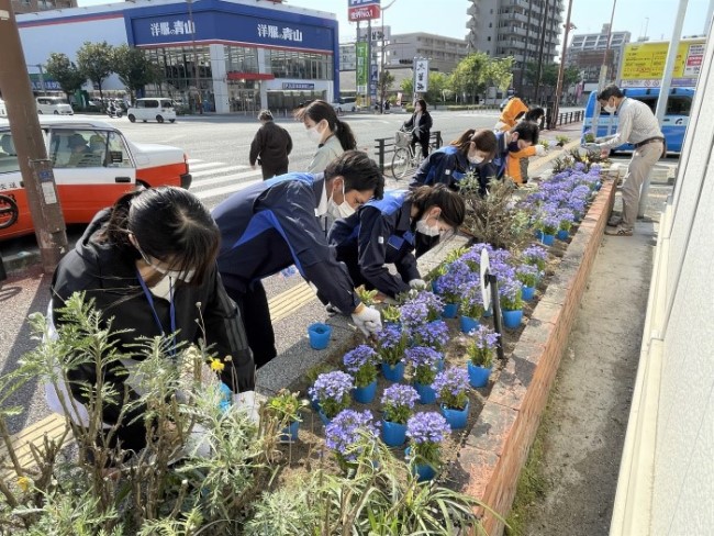 区役所植え替え（4月）2