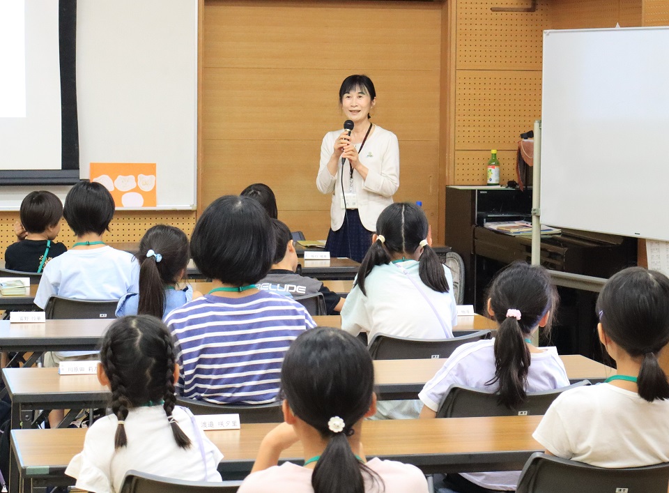 挨拶をする内藤区長