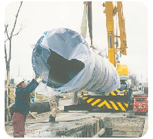 配水管をとりかえる様子の写真です。