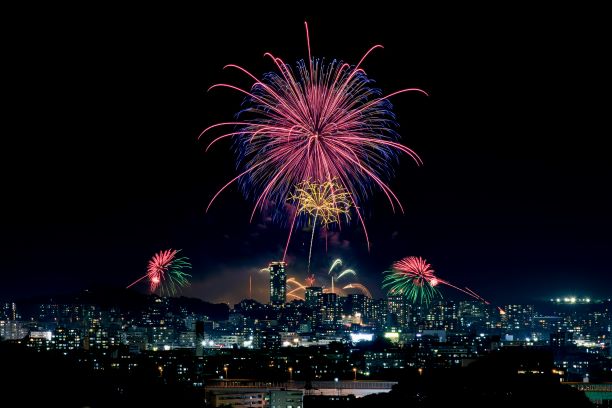 博多湾芸術花火大会2023