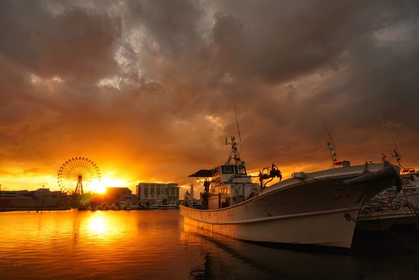 姪浜漁港の夕日