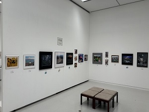 西区市民美術展の様子４