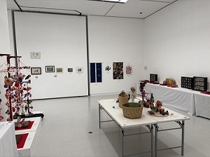 西区市民美術展の様子５
