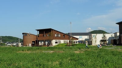 里親家庭が生活する「子どもの村福岡」の写真１