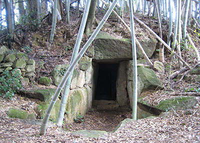 写真：夫婦塚古墳