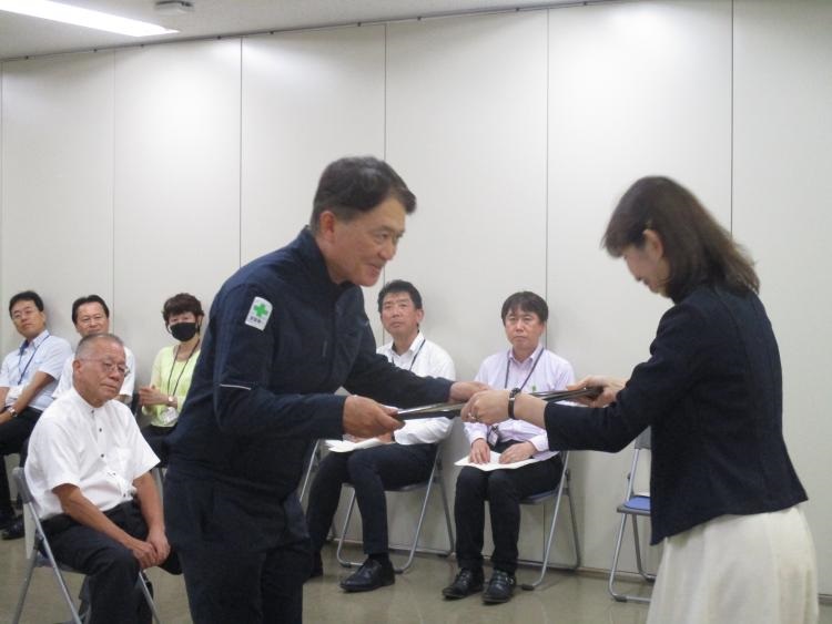 団体表彰 アスミオ．株式会社様の受賞写真