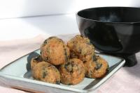 みそ玉でつくるみそ汁の写真