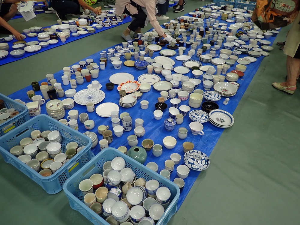 食器の交換会
