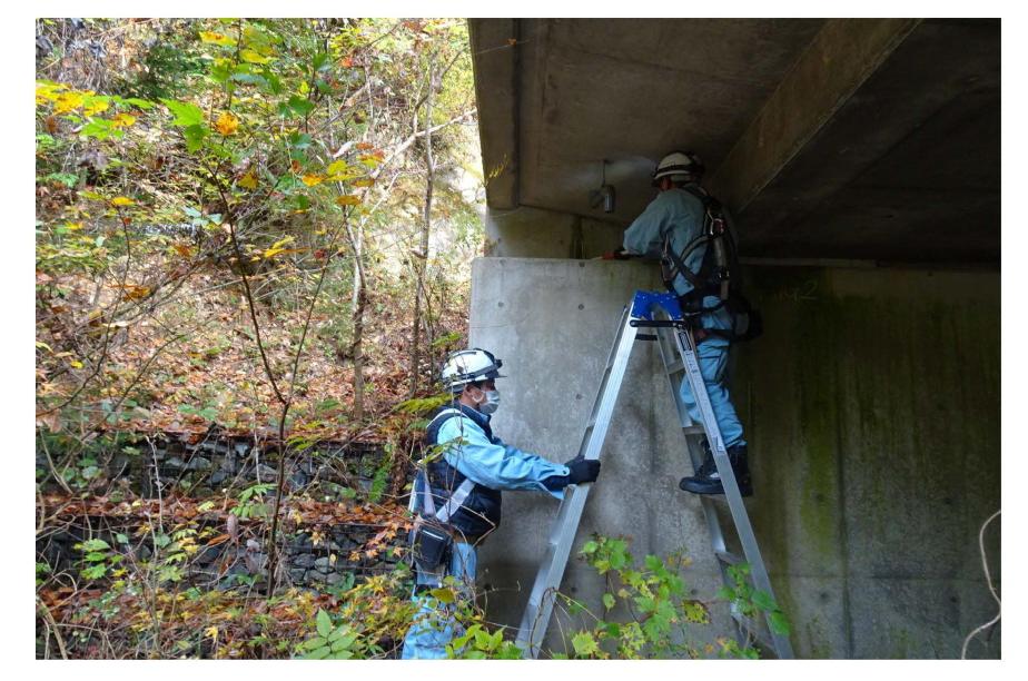橋梁の点検状況写真