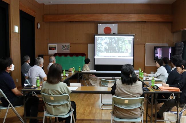 動画を視聴している様子