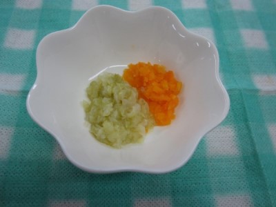 料理の出来上がり画像（とりわけ離乳食きざみ）