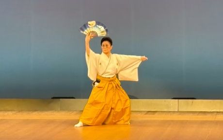 秋のおどりの写真1