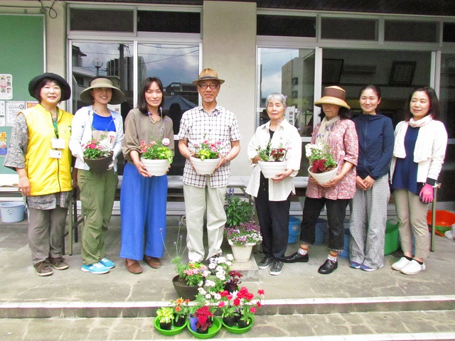 ガーデニング教室の集合写真