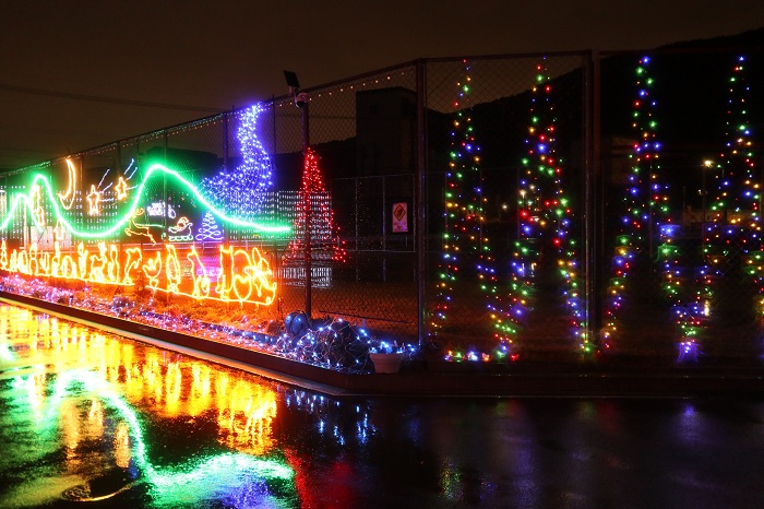 早良公民館のイルミネーション