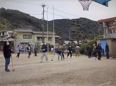 ３世代グラウンドゴルフ大会の様子