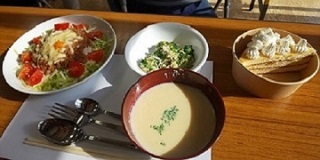 子どもたちがつくった料理の画像