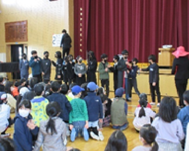 子どもスタッフ紹介の画像