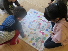 賀茂校区にちなんだ手作りすごろく