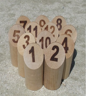 モルックのスキットルのスタート時の写真