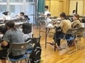小学生や保育園帰りのママ達で，だんだんにぎやかになります