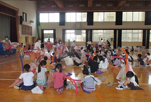 「あ、ミッキーみたい！」「すごーい」と大喜びの子ども達