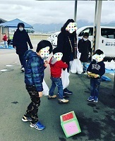 クリスマス装束のスタッフ