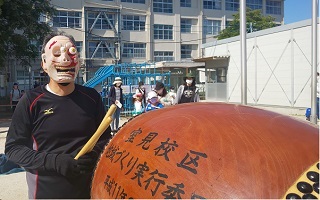 太鼓の合図の写真