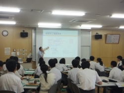 画像:出前授業の様子